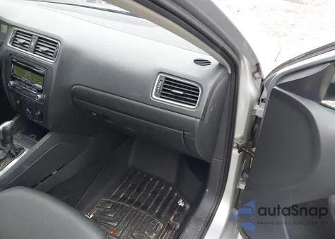 2014 Volkswagen Jetta 1.8T Se from USA, damaged, VIN 3VWD17AJ5EM246865